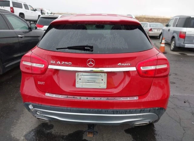 Mercedes-Benz GLA 250 Подгрев* Keyless* Камера* Burmester, снимка 5 - Автомобили и джипове - 48618135