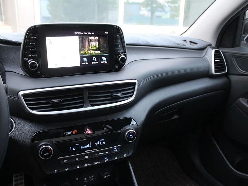 Hyundai Tucson Gasoline 1.6 turbo 2WD| 174к.с.| ВКЛ.ТЕХНОТЕСТ, снимка 11 - Автомобили и джипове - 55294171