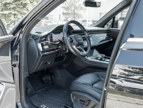 Audi Q7 PROGRESSIV / PANO / FULL / CARFAX, снимка 4 - Автомобили и джипове - 55319378