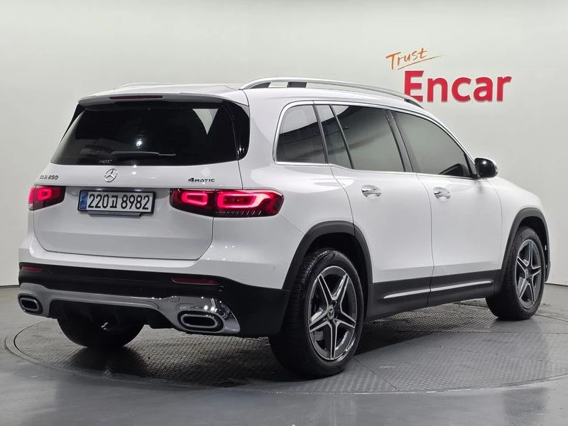 Mercedes-Benz GLB 250 2.0 260920 Automatic, снимка 2 - Автомобили и джипове - 55832563