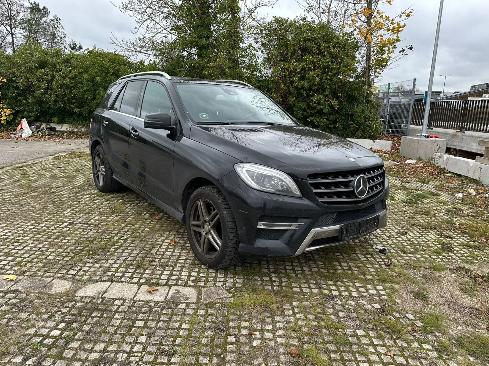 Mercedes-Benz ML 350 ОЧАКВАН Внос Mercedes ML350d AMG* CAM* Panorama - изображение 2