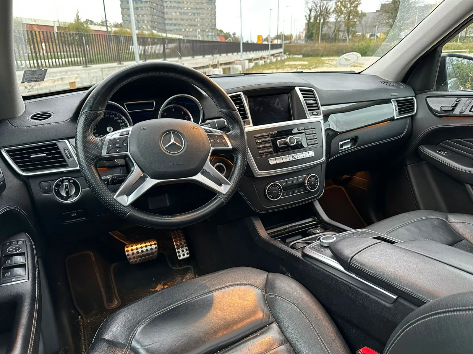 Mercedes-Benz ML 350 ОЧАКВАН Внос Mercedes ML350d AMG* CAM* Panorama - изображение 5