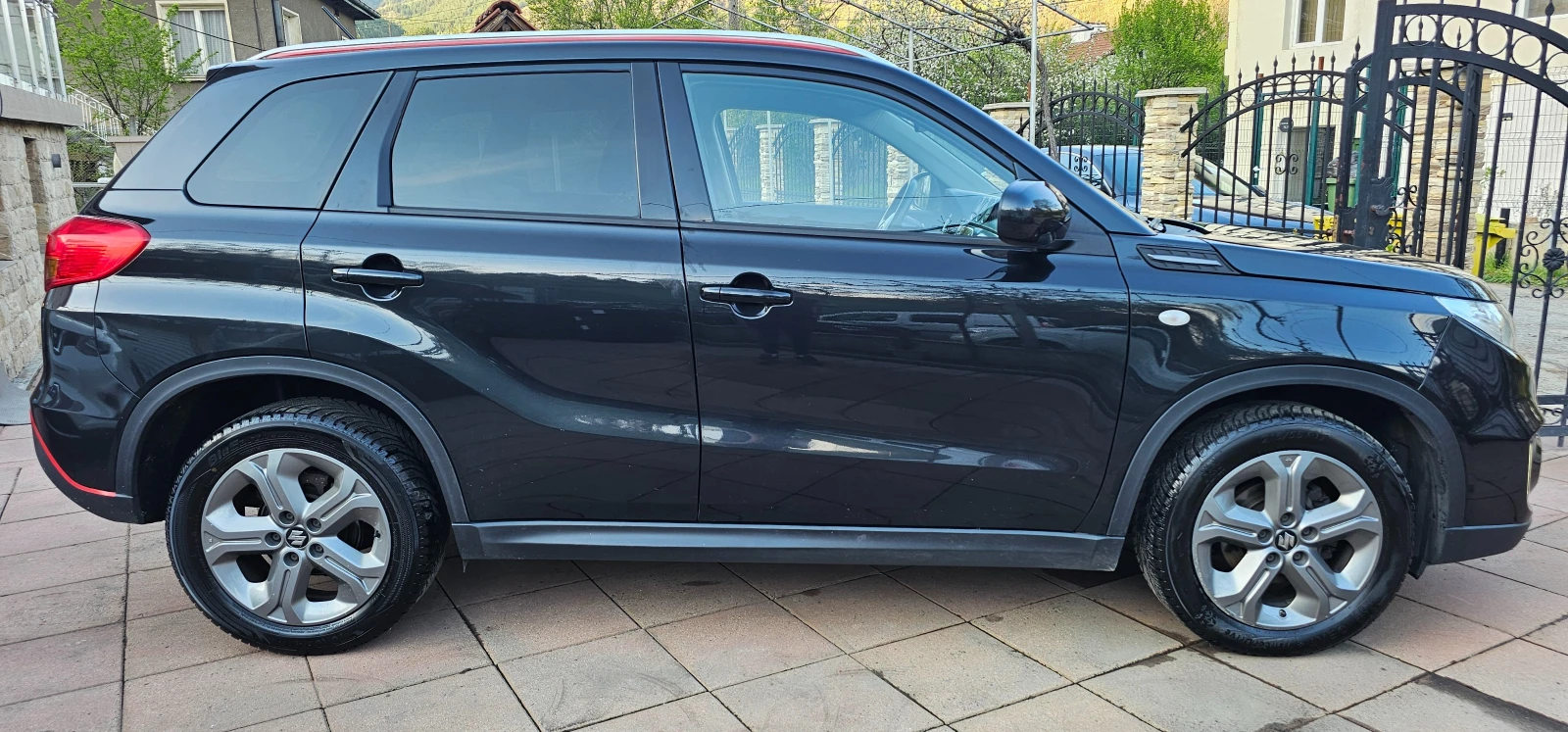 Suzuki Vitara 1.6 DDiS COMFORT ОТЛИЧЕН/ВИСОКО ОБОРУДВАНЕ - изображение 8