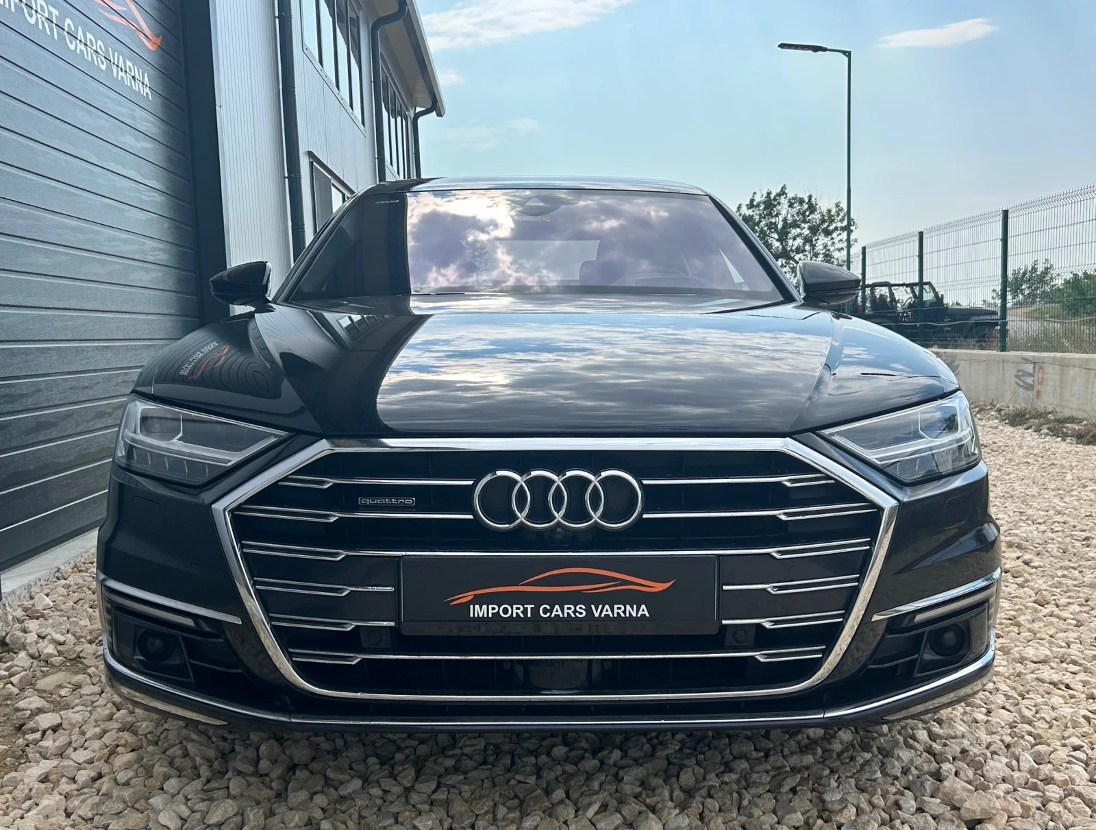 Audi A8 Quattro 60 TFSIe Plugin Hybrid 2020 - изображение 2