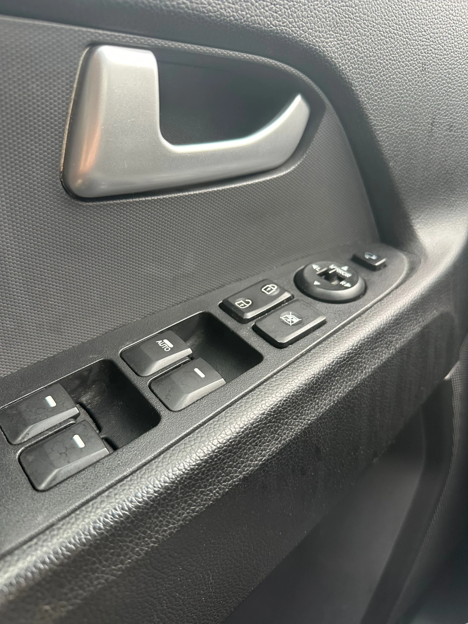 Kia Sportage  184 кс.4Х4 - изображение 8