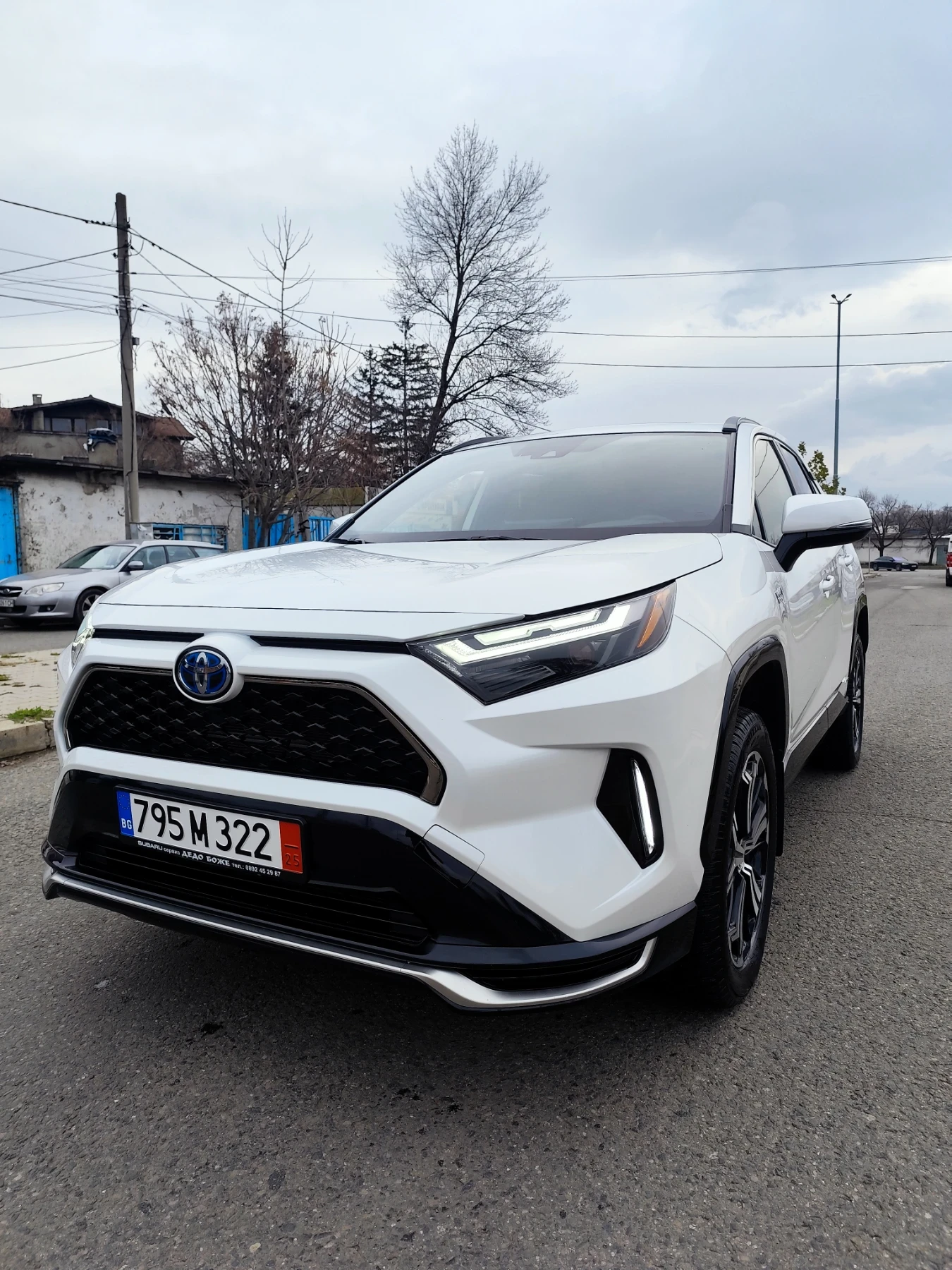 Toyota Rav4 XSE plug in hybrid  - изображение 3