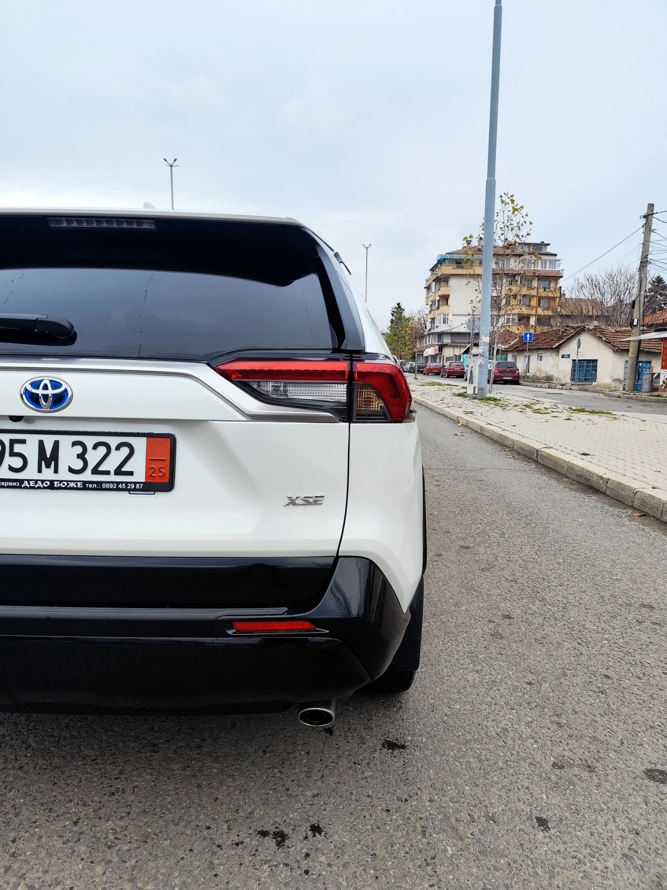 Toyota Rav4 XSE plug in hybrid  - изображение 7