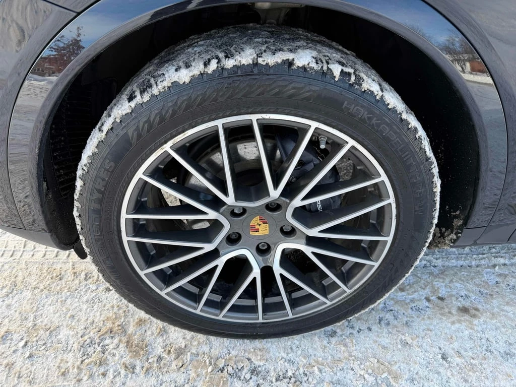 Porsche Cayenne E Hybrid  CARFAX - изображение 7