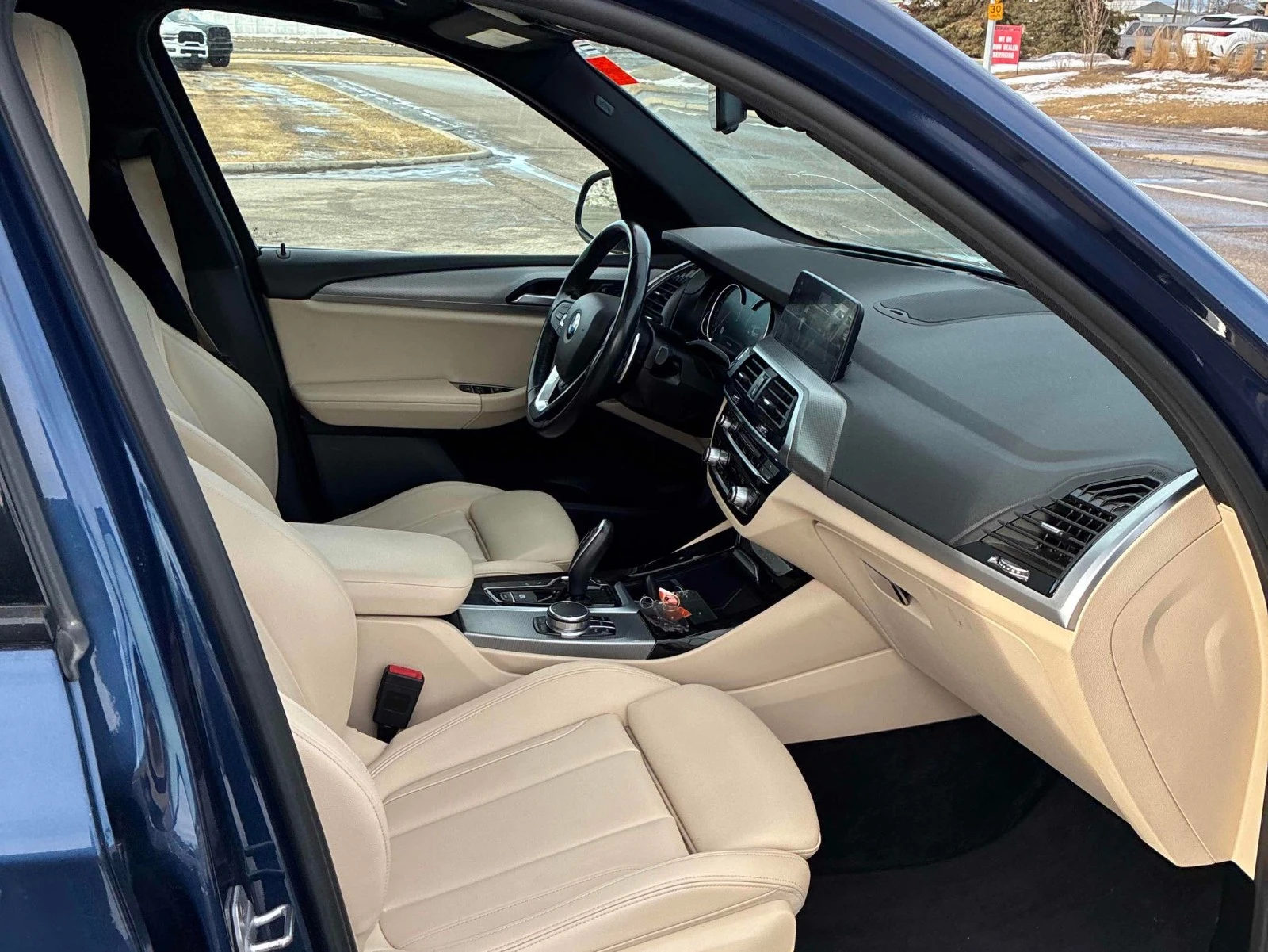 BMW X3 30I С РЕГИСТРАЦИЯ & АВТО КРЕДИТ, снимка 12 - Автомобили и джипове - 53890220