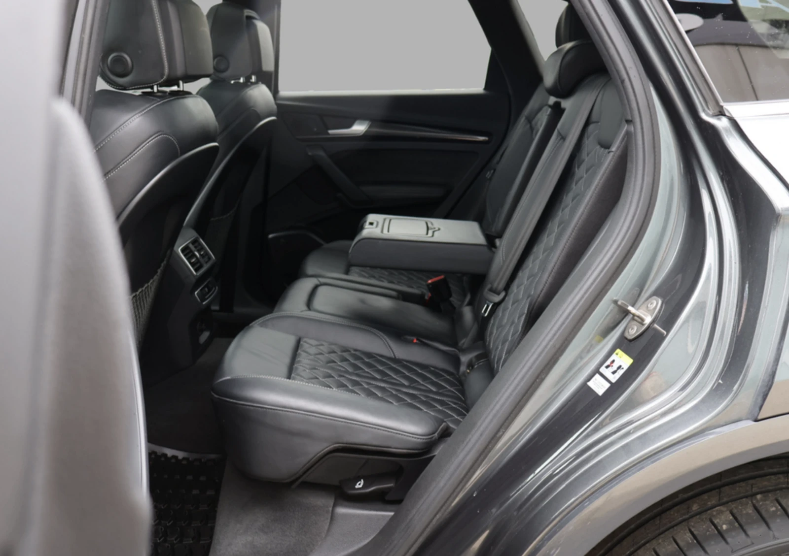 Audi SQ5 АВТОКРЕДИТ, снимка 13 - Автомобили и джипове - 53997301