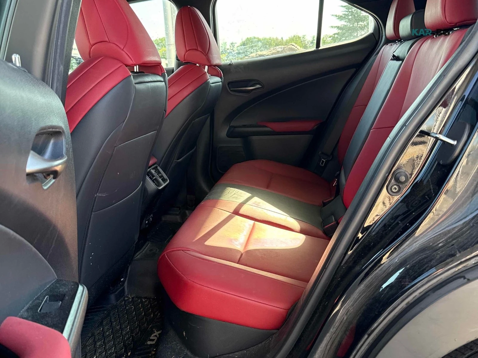 Lexus UX 250h Автокредит Цена до България, снимка 10 - Автомобили и джипове - 54816829