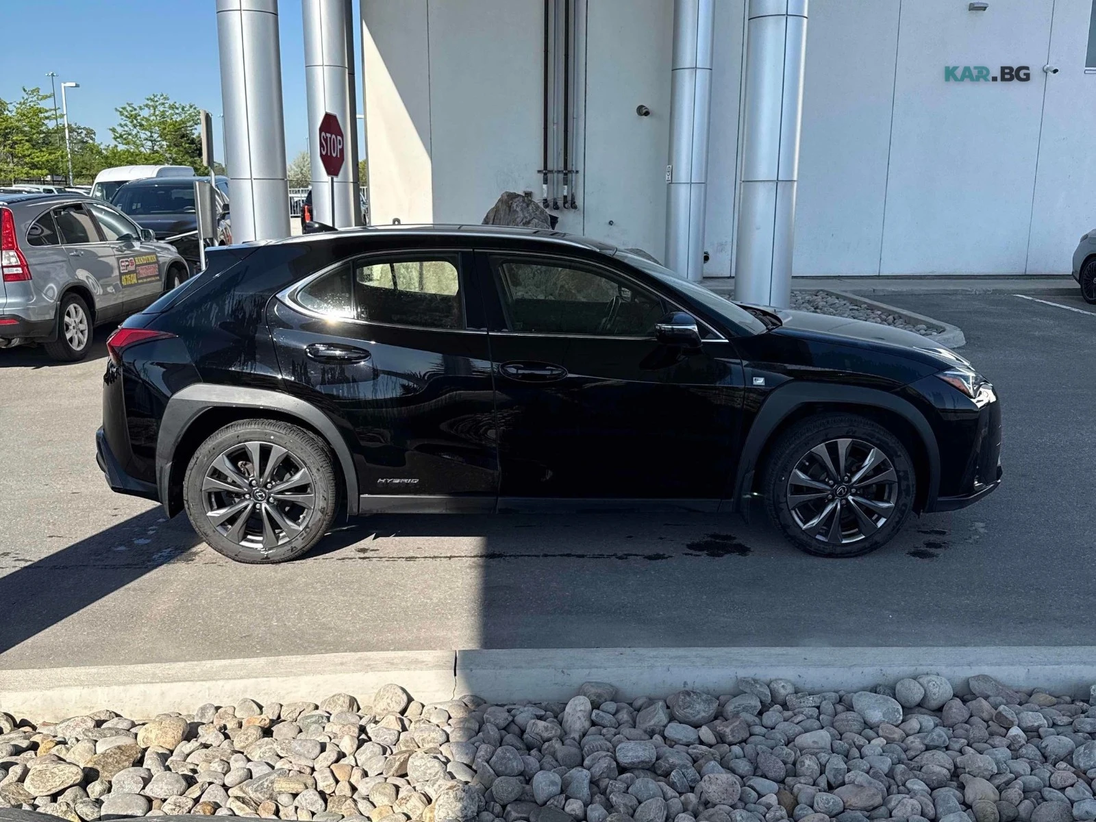 Lexus UX 250h Автокредит Цена до България, снимка 2 - Автомобили и джипове - 54816829