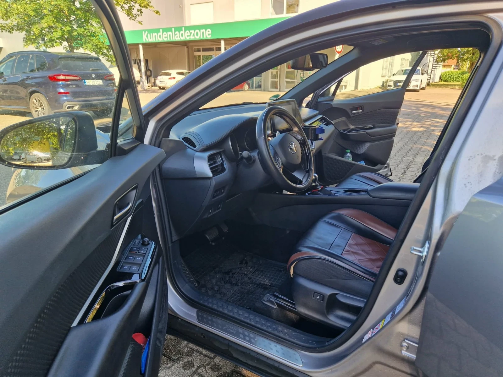 Toyota C-HR, снимка 10 - Автомобили и джипове - 55044097