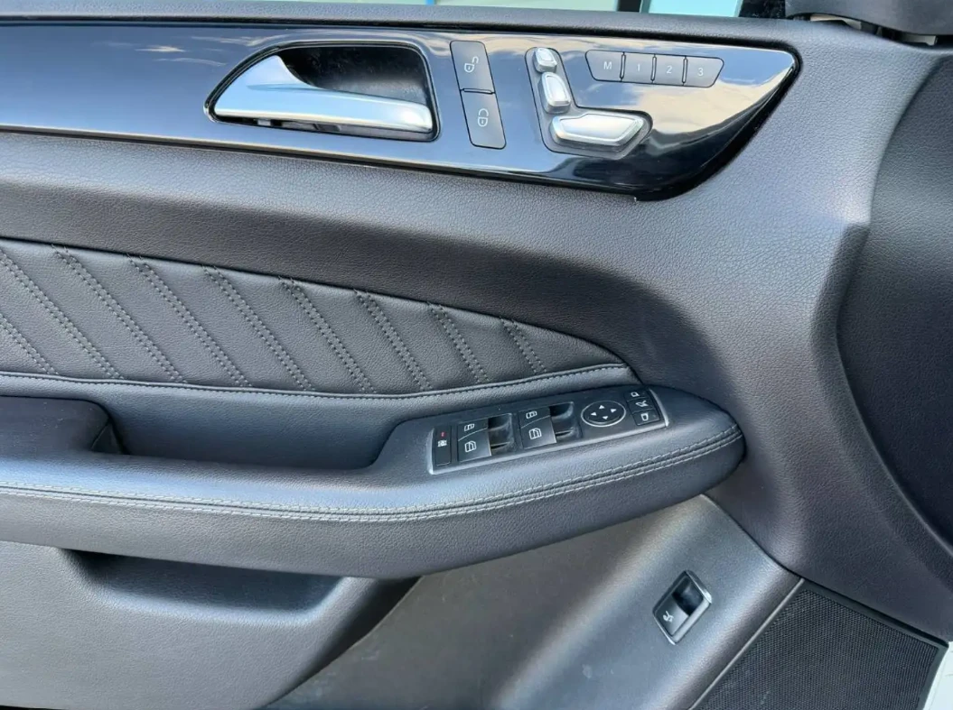 Mercedes-Benz GLE 43 AMG 4MATIC, снимка 7 - Автомобили и джипове - 55308182
