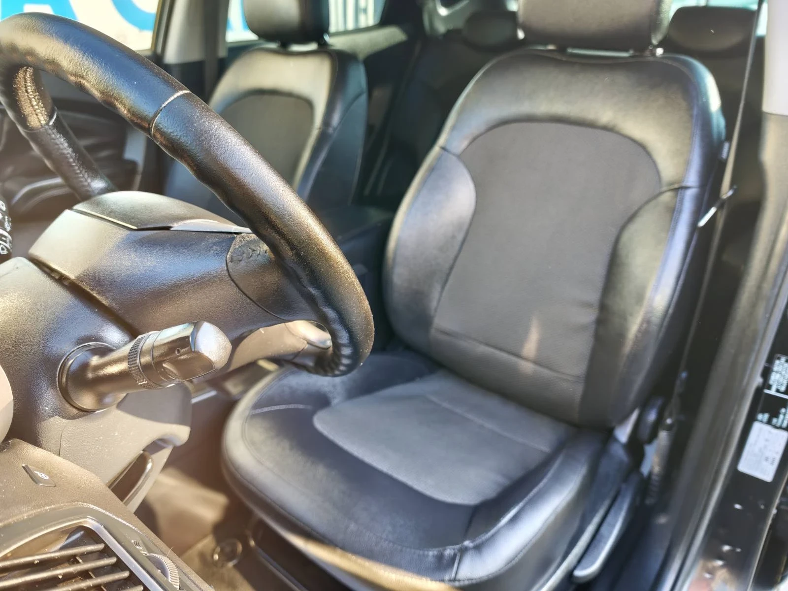 Hyundai IX35 2.0 CRDI Xpossible Автомат, снимка 9 - Автомобили и джипове - 55609799