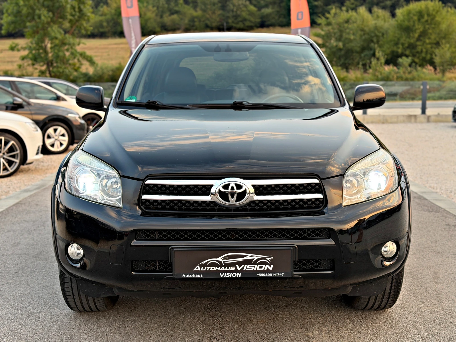 Toyota Rav4 4X4 Подгрев Нави Keyless, снимка 2 - Автомобили и джипове - 55717171