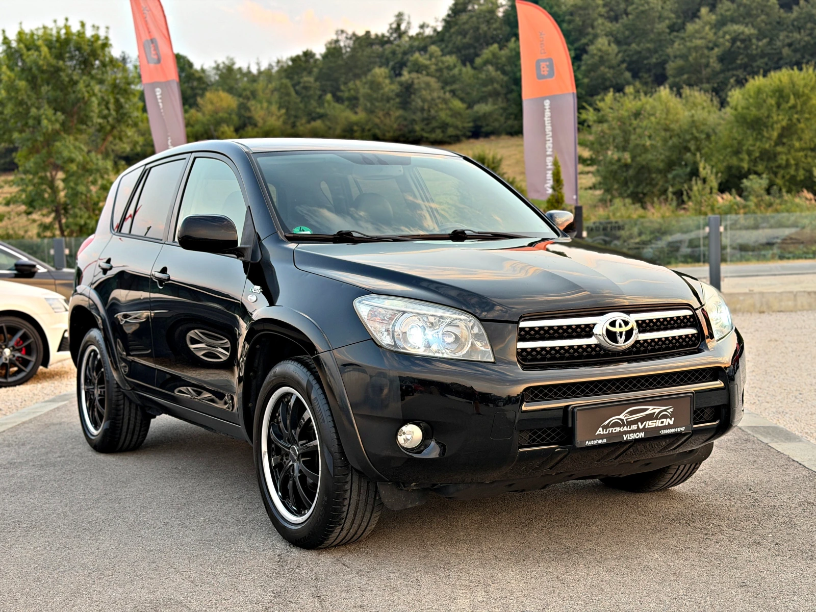 Toyota Rav4 4X4 Подгрев Нави Keyless, снимка 3 - Автомобили и джипове - 55717171