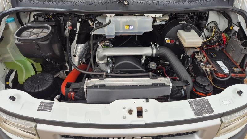Iveco Daily 65c15* 5.20м.* БОРД* КЛИМАТИК* ШВЕЙЦАРИЯ* , снимка 11 - Бусове и автобуси - 53271176