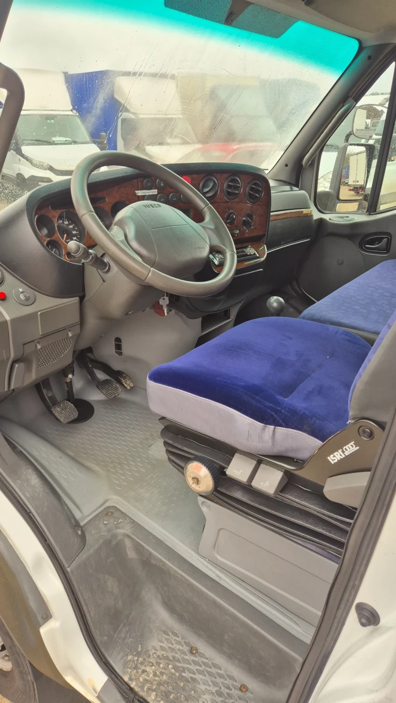 Iveco Daily 65c15* 5.20м.* БОРД* КЛИМАТИК* ШВЕЙЦАРИЯ* , снимка 6 - Бусове и автобуси - 53271176