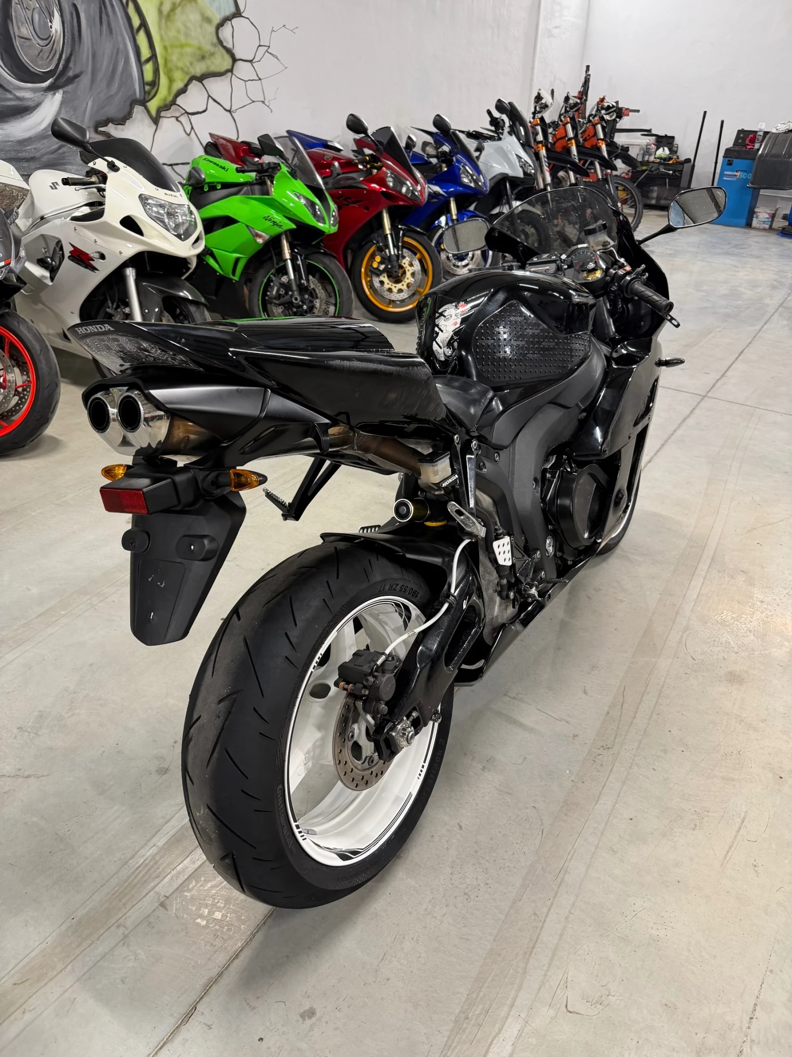 Honda Cbr 1000RR SC57 - изображение 7