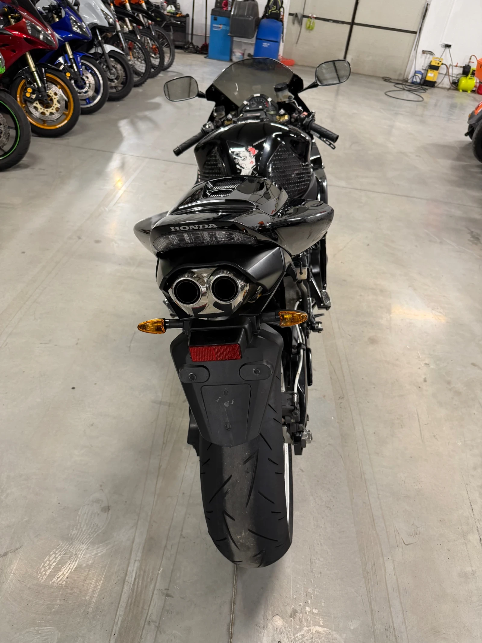 Honda Cbr 1000RR SC57 - изображение 6