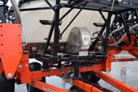 Култиватор KUHN Krause Gladiator 1200-1230 STRIP TILLERS, снимка 6