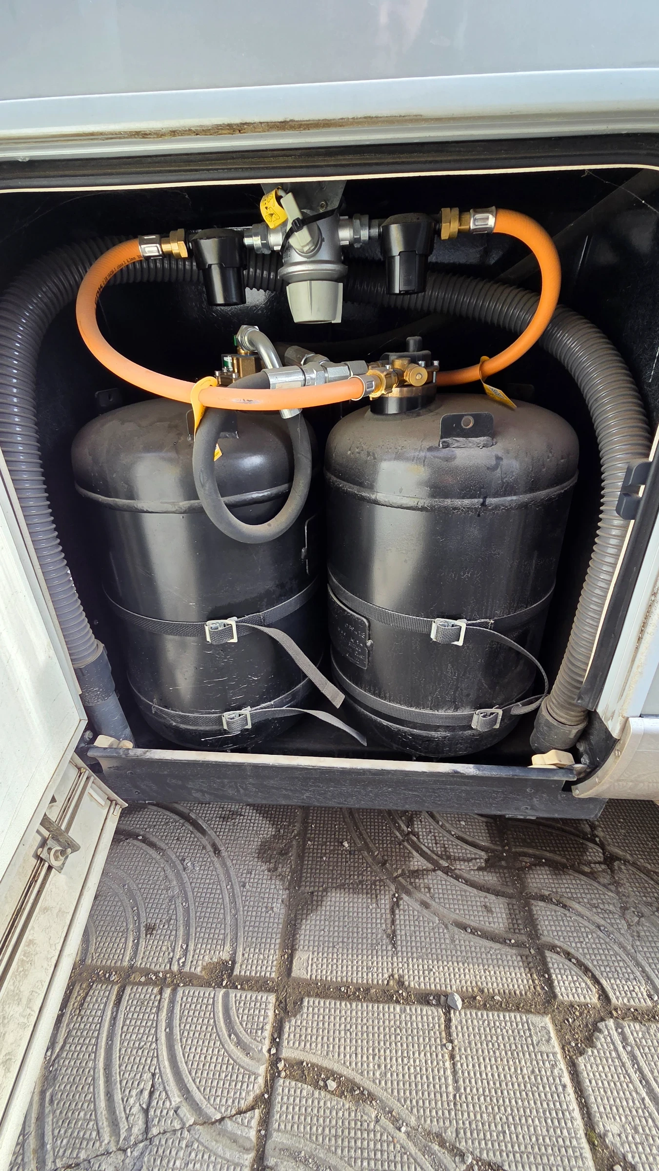 ������ HYMER / ERIBA B 778 SL | Mobile.bg � ����������� 16