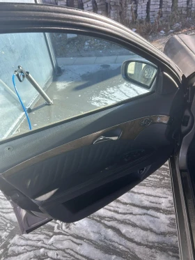 Mercedes-Benz E 320, снимка 5