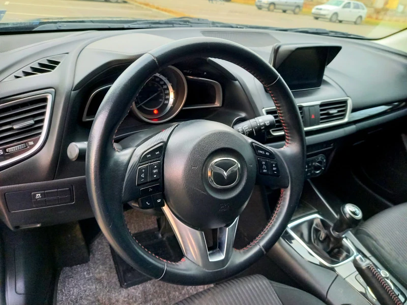 Mazda 3 SKYACTIVE, снимка 8 - Автомобили и джипове - 46917218