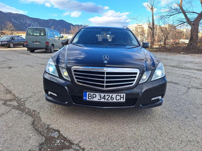 Mercedes-Benz E 200 136кс , снимка 2 - Автомобили и джипове - 47116297