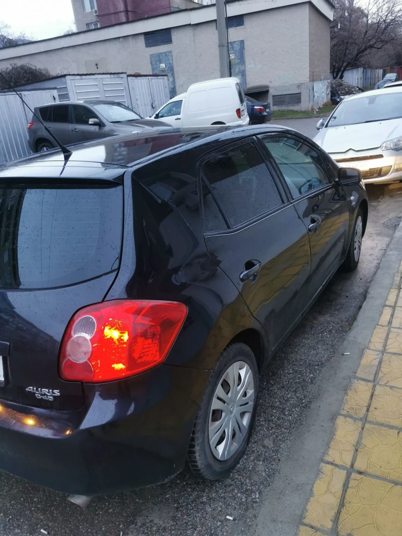 Toyota Auris 2.2-177к.с., снимка 7 - Автомобили и джипове - 49505265