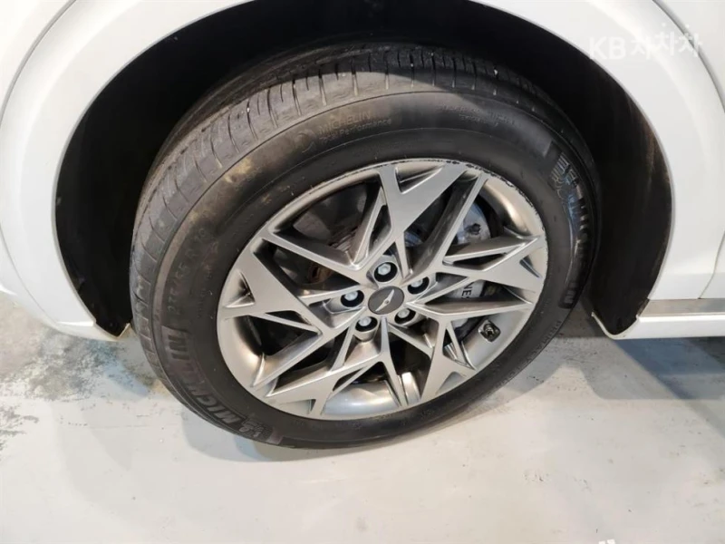 Genesis GV70 2.2 AWD 2024 ЛИЗИНГ БЕЗ ПЪРВОНАЧАЛНА ВНОСКА, снимка 17 - Автомобили и джипове - 52650509