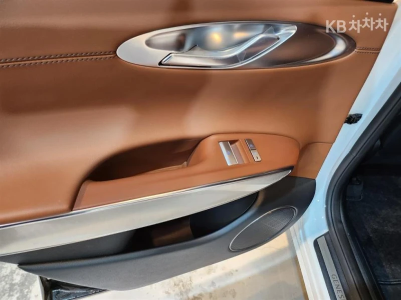 Genesis GV70 2.2 AWD 2024 ЛИЗИНГ БЕЗ ПЪРВОНАЧАЛНА ВНОСКА, снимка 11 - Автомобили и джипове - 52650509