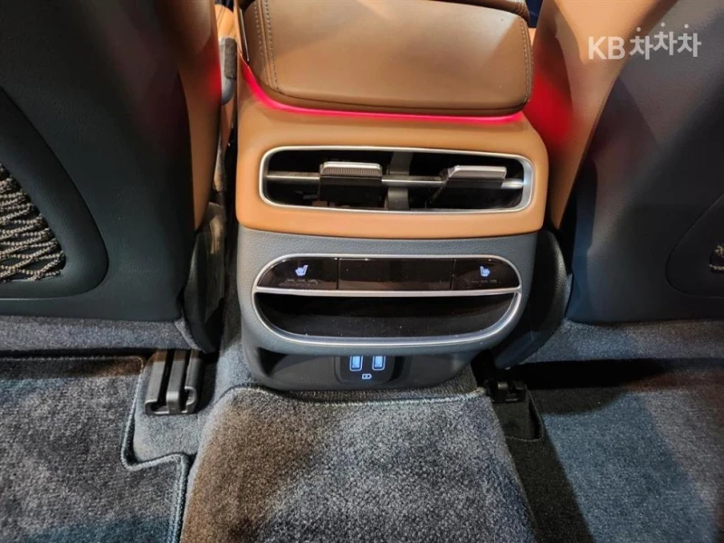 Genesis GV70 2.2 AWD 2024 ЛИЗИНГ БЕЗ ПЪРВОНАЧАЛНА ВНОСКА, снимка 13 - Автомобили и джипове - 52650509