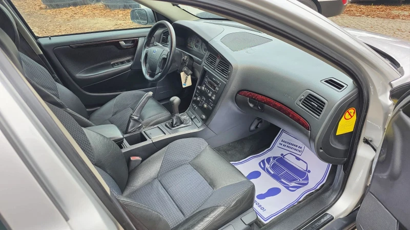 Volvo V70 2.4D 163k.c., снимка 9 - Автомобили и джипове - 52670260