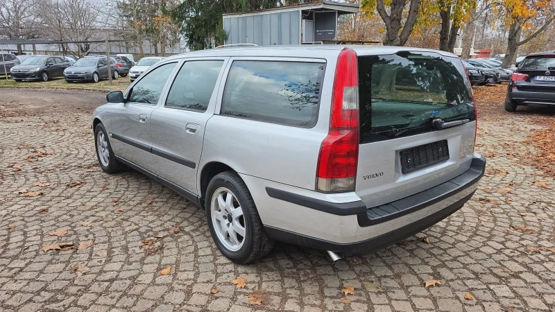 Volvo V70 2.4D 163k.c., снимка 6 - Автомобили и джипове - 52670260