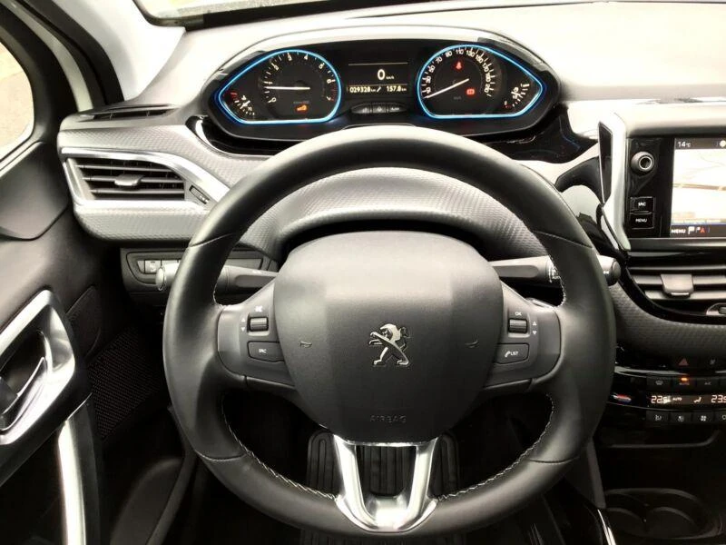 Peugeot 2008 НА ЧАСТИ 1.2 БЕНЗИН 131КОНЯ, снимка 12 - Автомобили и джипове - 33366836