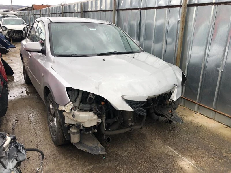 Mazda 3 1.6HDI, снимка 4 - Автомобили и джипове - 35043598