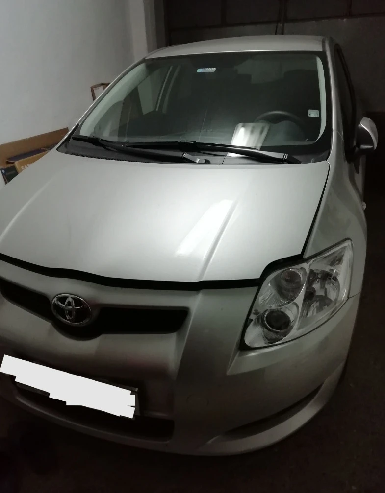 Toyota Auris 1.4D4D УНИКАТ 15ХИЛ.КМ РЕАЛНИ, снимка 2 - Автомобили и джипове - 47753536