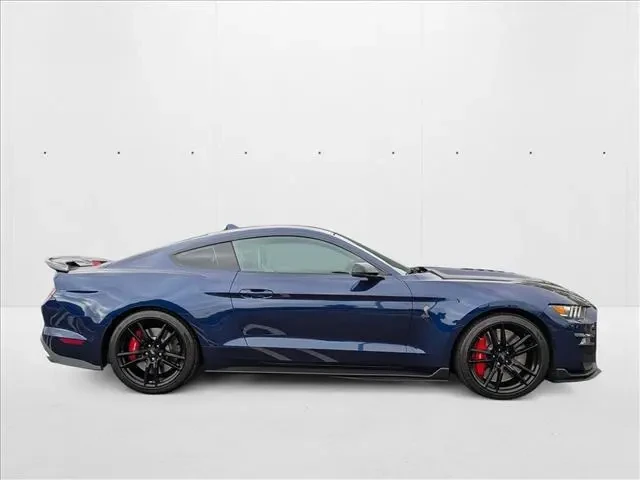 Ford Mustang SHELBY GT500 - изображение 3