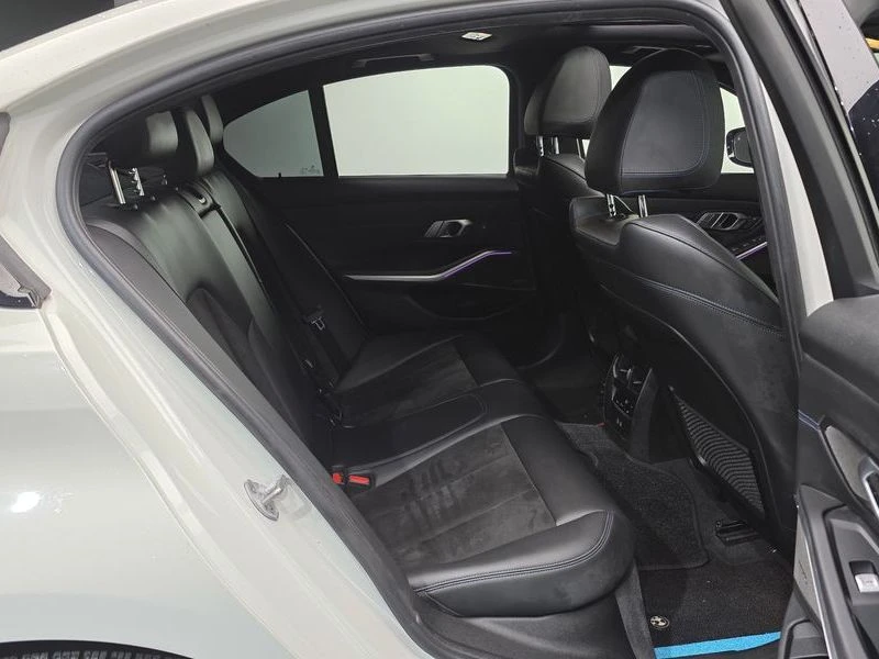 BMW 320 320i M Sport| 184к.с.| ВКЛ.ТЕХНОТЕСТ, снимка 11 - Автомобили и джипове - 55642406
