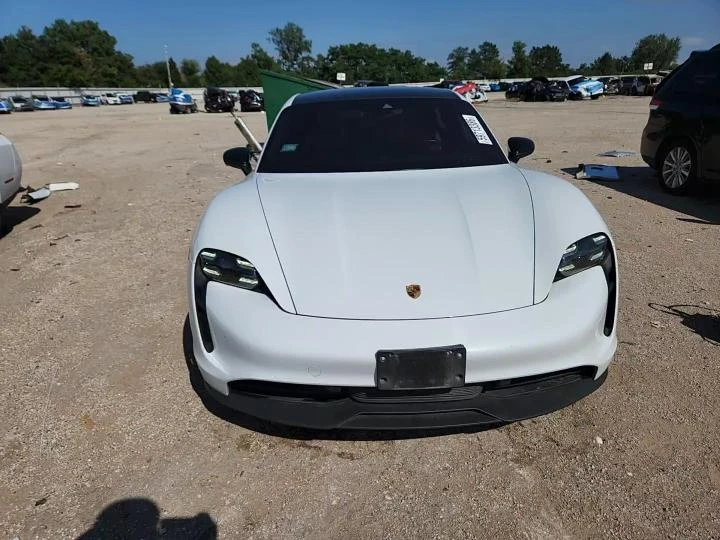 Porsche Taycan 4S, снимка 11 - Автомобили и джипове - 55887445