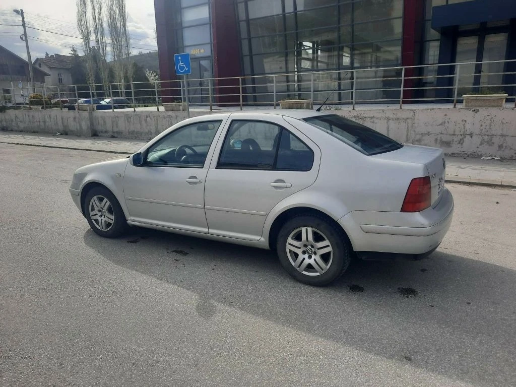 VW Bora 1.9TDI 116к.с. - изображение 5