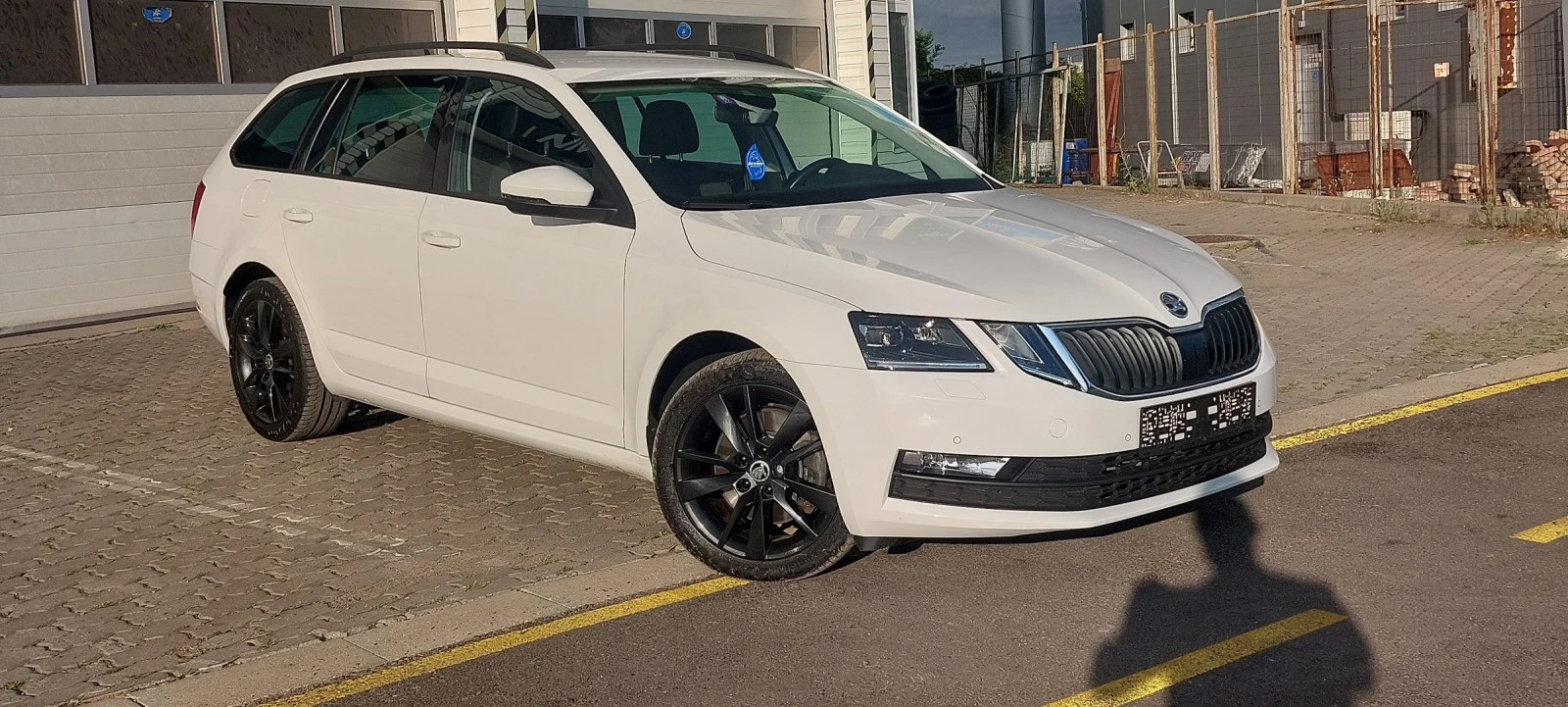 Skoda Octavia 2.0 tdi 184kc Dsg Full Led 4x4 Keyless  go - изображение 6