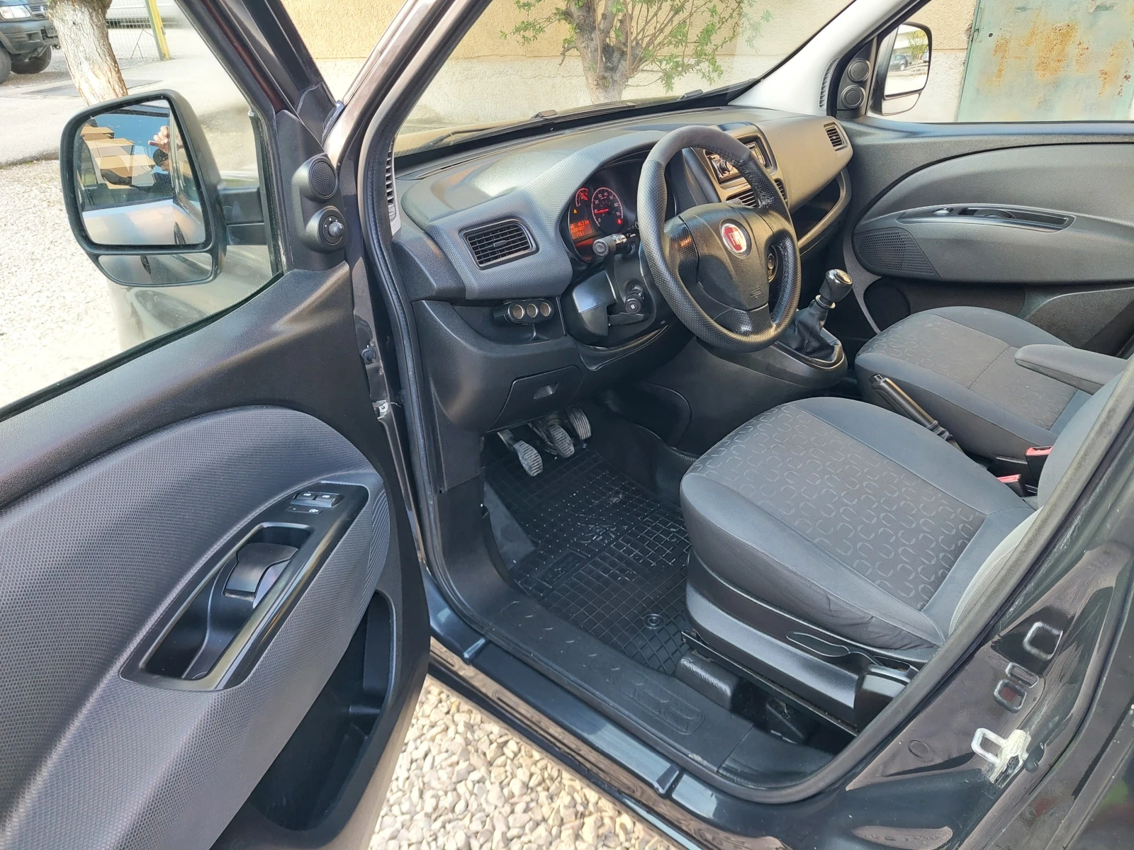 Fiat Doblo 2, 0.JTDM-МАКСИ-ТОП СЪСТОЯНИЕ - изображение 10