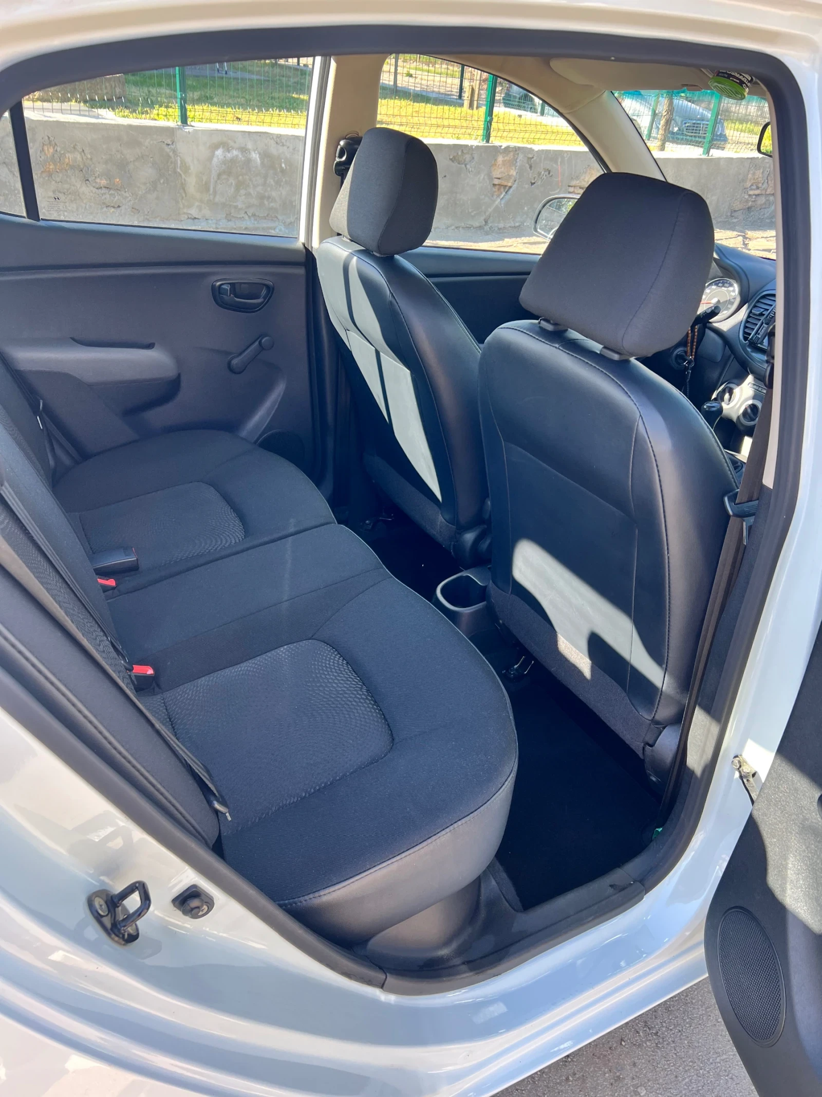 Hyundai I10 Hyundai i10 Evro5 1.1i 2012 Facelift  - изображение 8