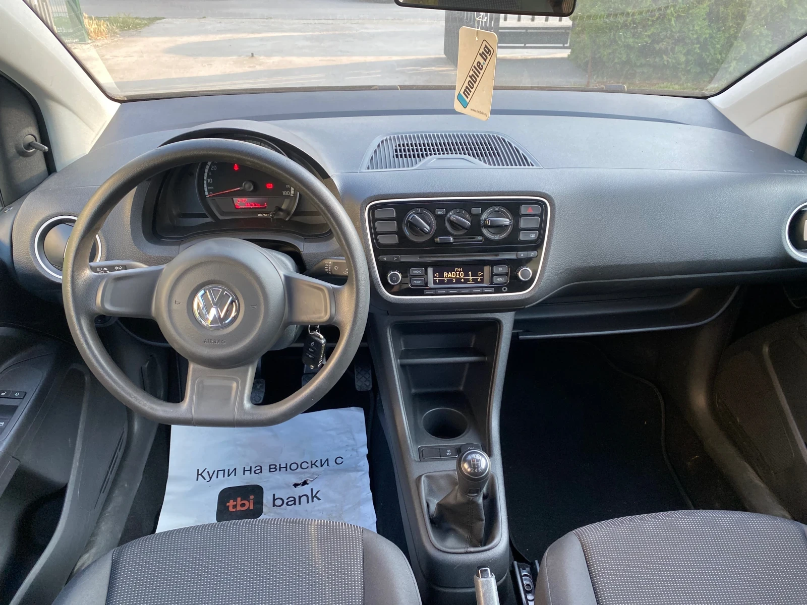 VW Up 1.0 - изображение 6