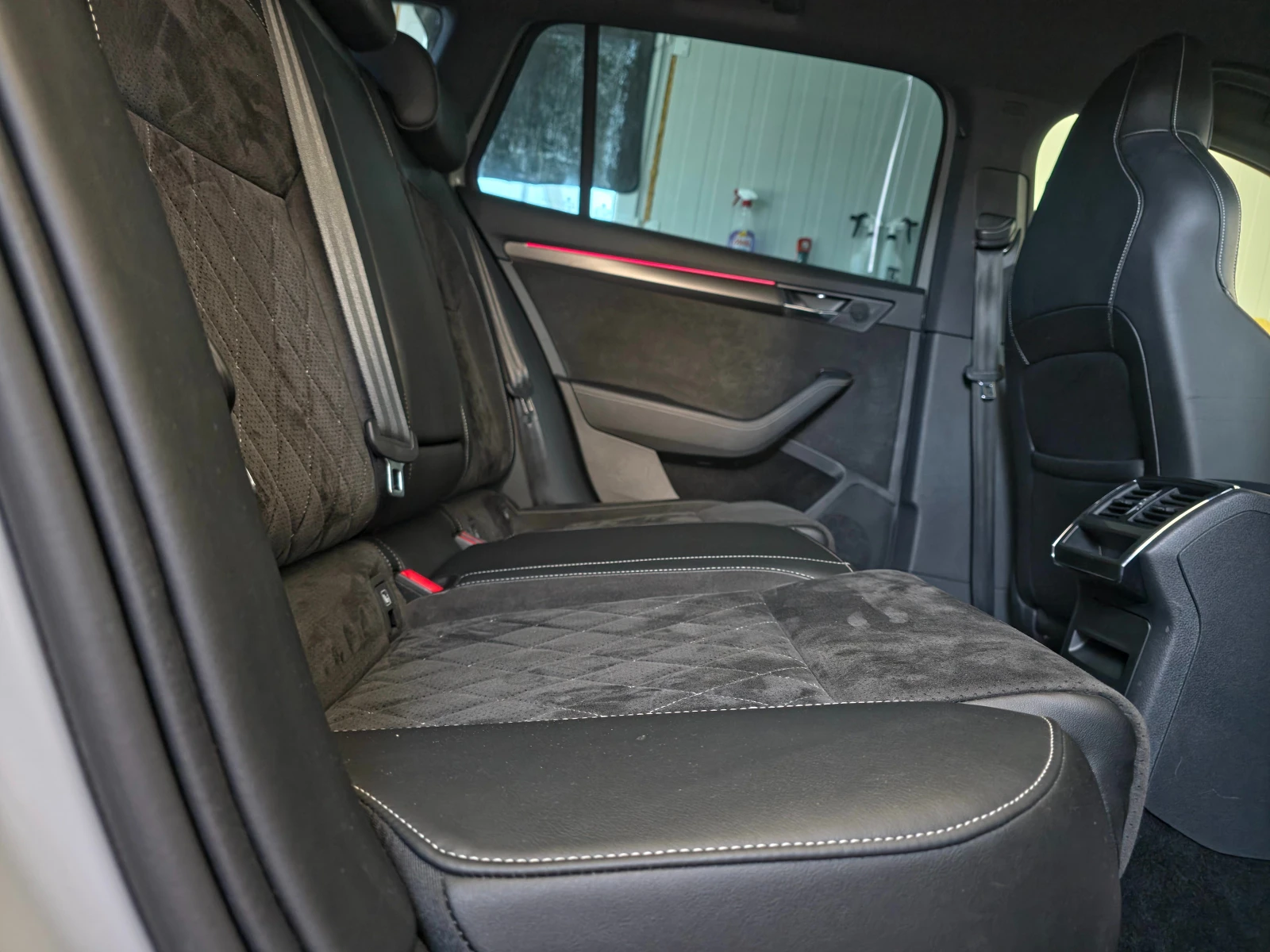 Skoda Superb  2. 0TDI SPORTLINE 7 DSG 150 | Mobile.bg   11