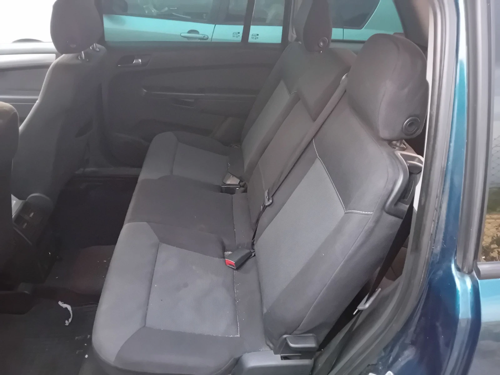 Opel Zafira БРАКУВАНА ПАЛИ И РАБОТИ ЦЯЛ ЗА ЧАСТИ  - изображение 10