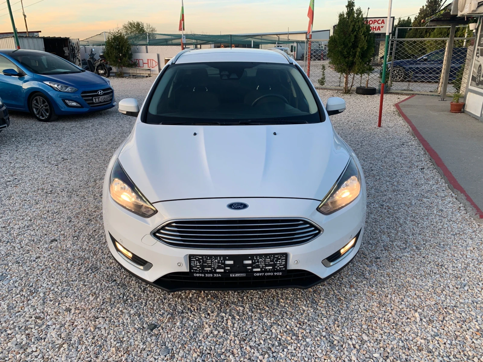 Ford Focus 1.5tdci 128 кс Нави  | Mobile.bg — изображение 3